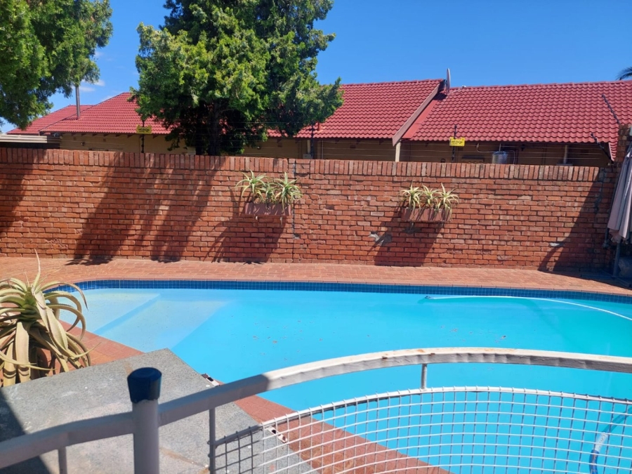 4 Bedroom Property for Sale in El Toro Park Northern Cape